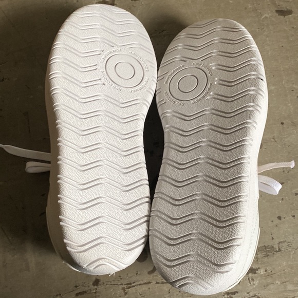 Platform New Balance Shoes - Picture 4 of 4